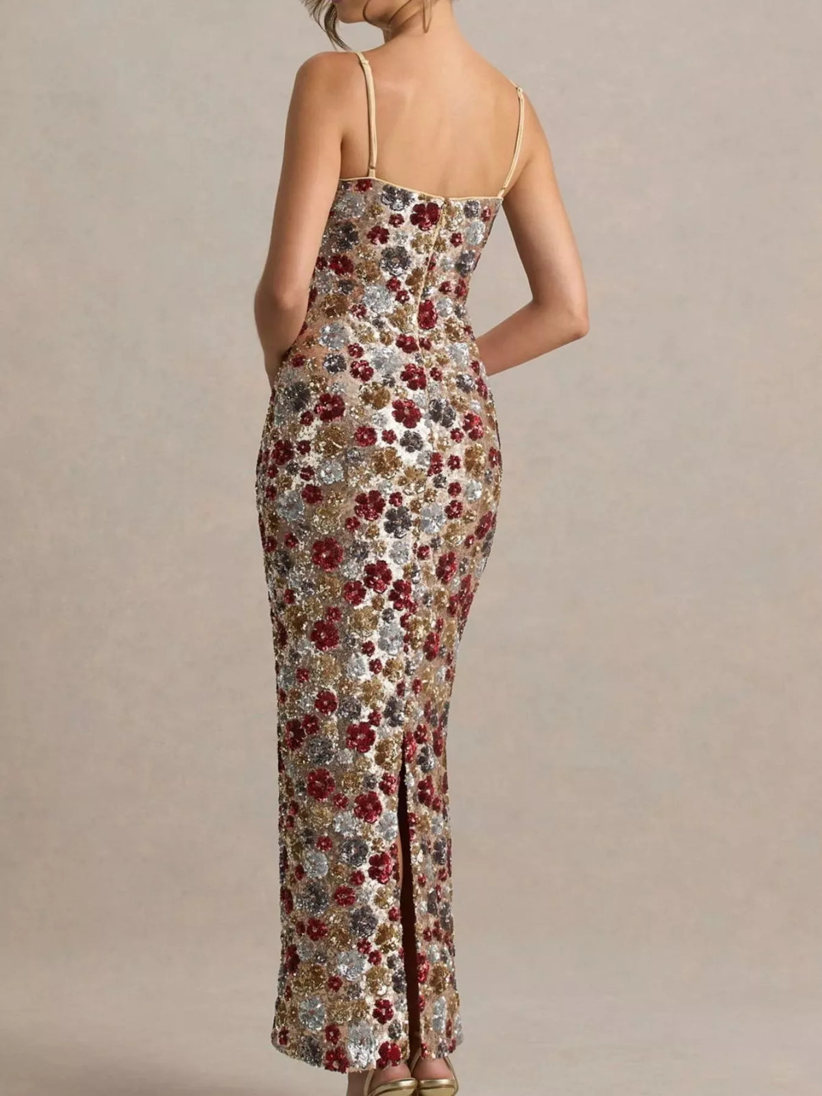 Vestido Celeste Bordado – Esplendor Floral